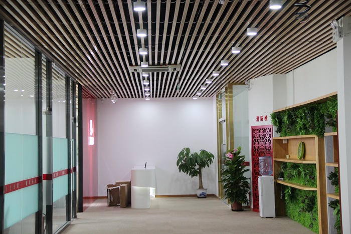 上海鼎誠房產(chǎn)辦公室設(shè)計實(shí)景-第3張圖片-上海古都建筑設(shè)計集團(tuán)