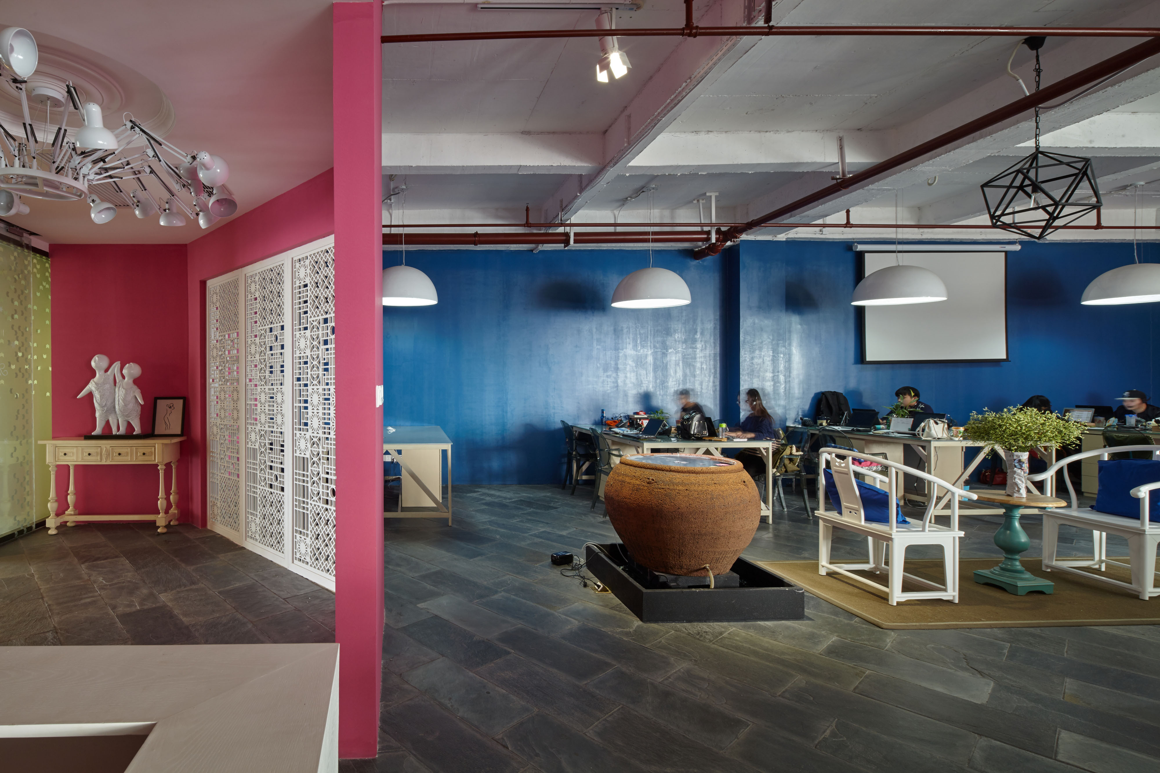 浦東新區(qū)180平辦公室裝修loft風(fēng)格設(shè)計-第1張圖片-上海古都建筑設(shè)計集團(tuán)