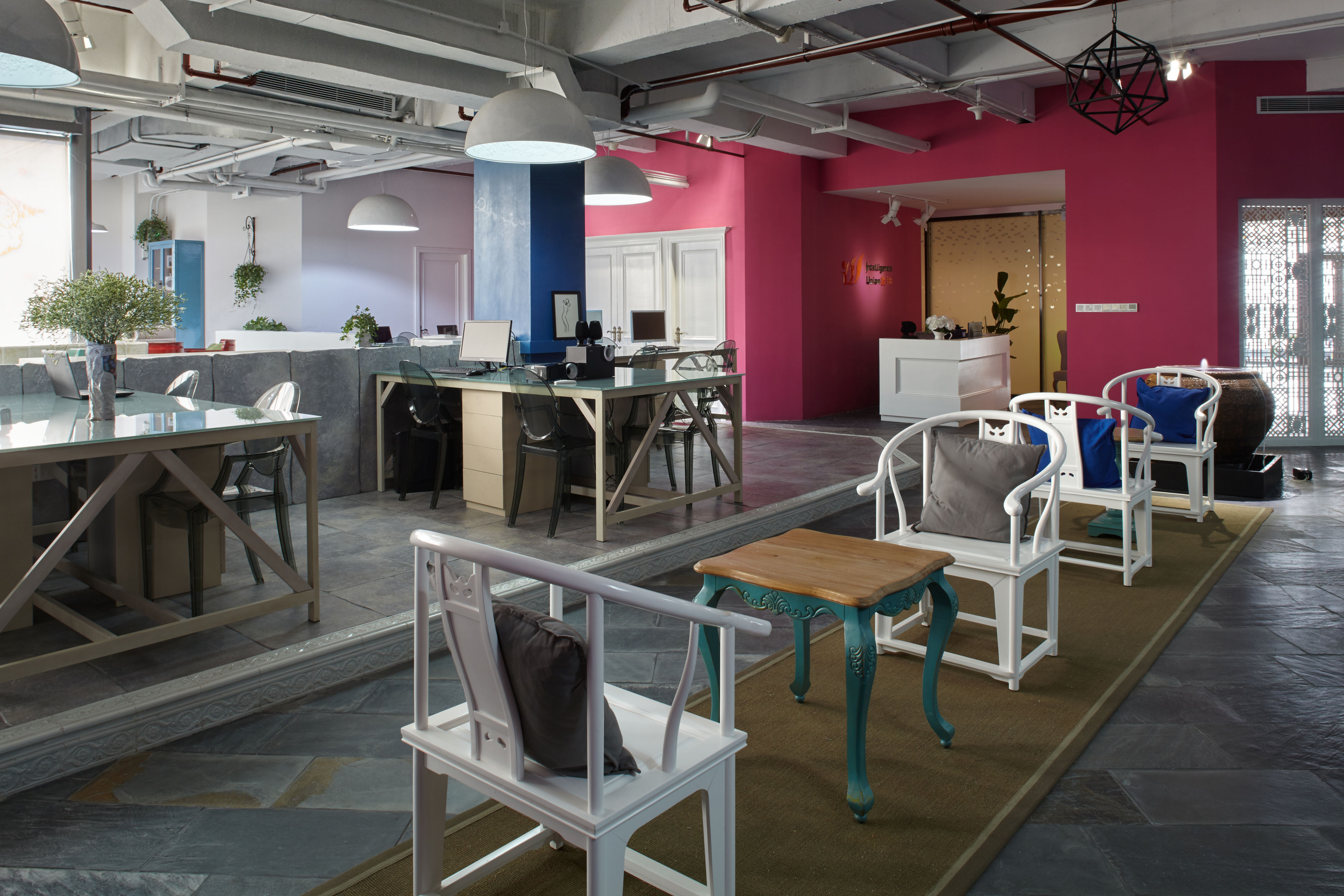 浦東新區(qū)180平辦公室裝修loft風(fēng)格設(shè)計-第5張圖片-上海古都建筑設(shè)計集團(tuán)