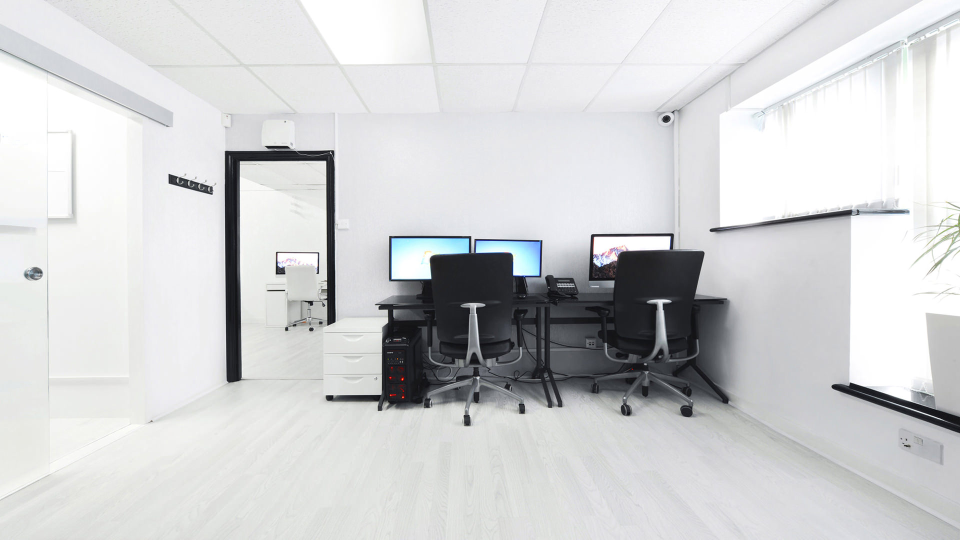 上海辦公室裝修純白色調(diào)攝影棚裝修設(shè)計-第2張圖片-上海古都建筑設(shè)計集團 上海辦公室裝修純白色調(diào)攝影棚裝修設(shè)計-第2張圖片-上海古都建筑設(shè)計集團