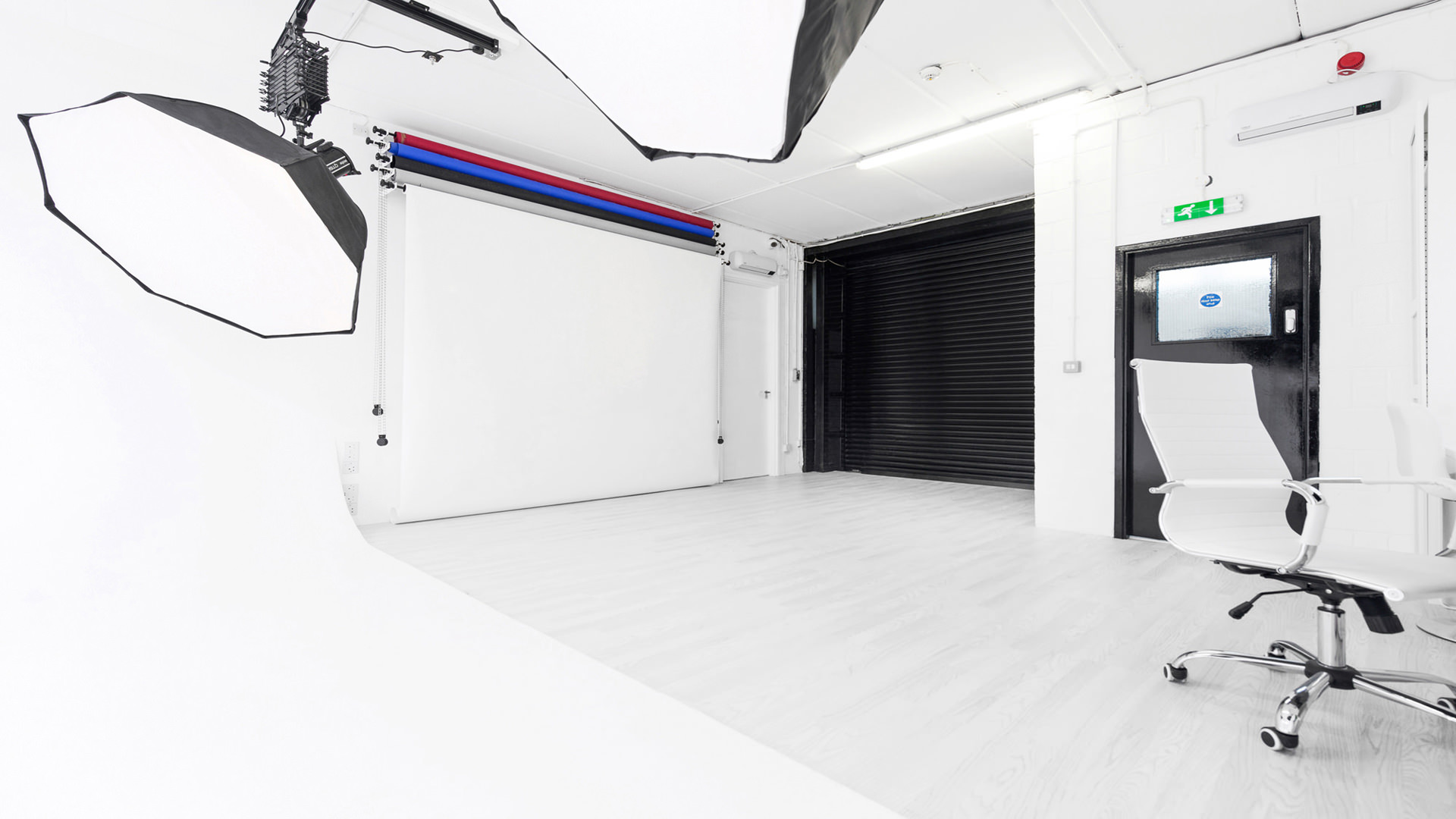 上海辦公室裝修純白色調(diào)攝影棚裝修設(shè)計-第5張圖片-上海古都建筑設(shè)計集團 上海辦公室裝修純白色調(diào)攝影棚裝修設(shè)計-第5張圖片-上海古都建筑設(shè)計集團