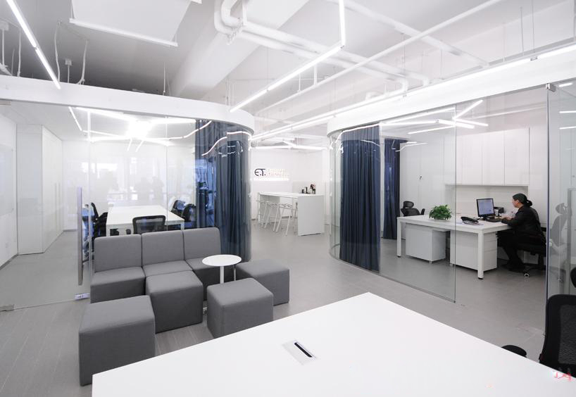 DB北京·E.T.辦公室裝修設(shè)計(jì)案例-第2張圖片-上海古都建筑設(shè)計(jì)集團(tuán) DB北京·E.T.辦公室裝修設(shè)計(jì)案例-第2張圖片-上海古都建筑設(shè)計(jì)集團(tuán)