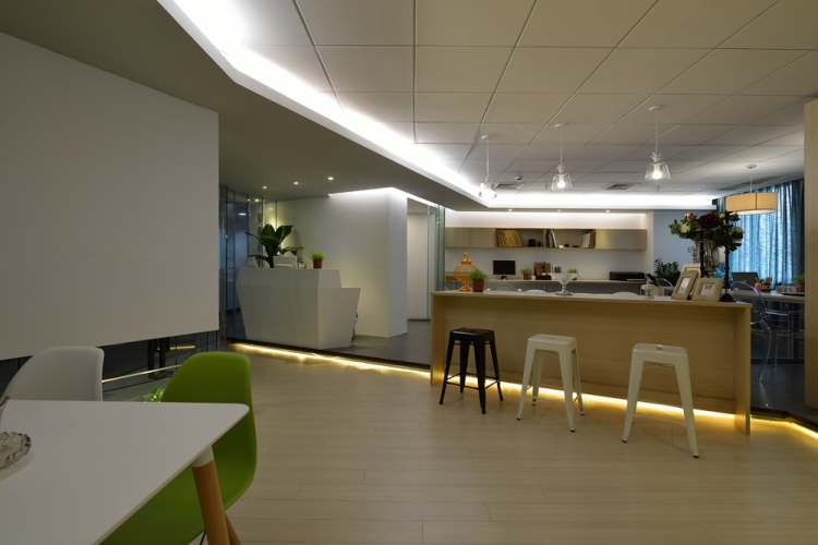 現(xiàn)代簡(jiǎn)約時(shí)尚辦公室裝修設(shè)計(jì)-第6張圖片-上海古都建筑設(shè)計(jì)集團(tuán) 現(xiàn)代簡(jiǎn)約時(shí)尚辦公室裝修設(shè)計(jì)-第6張圖片-上海古都建筑設(shè)計(jì)集團(tuán)