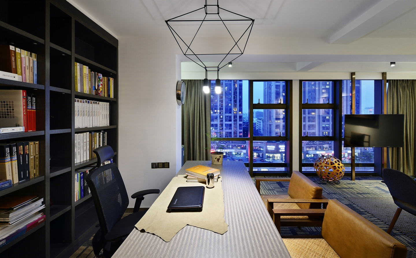 虹口區(qū)混搭風格辦公室裝修設(shè)計-第12張圖片-上海古都建筑設(shè)計集團