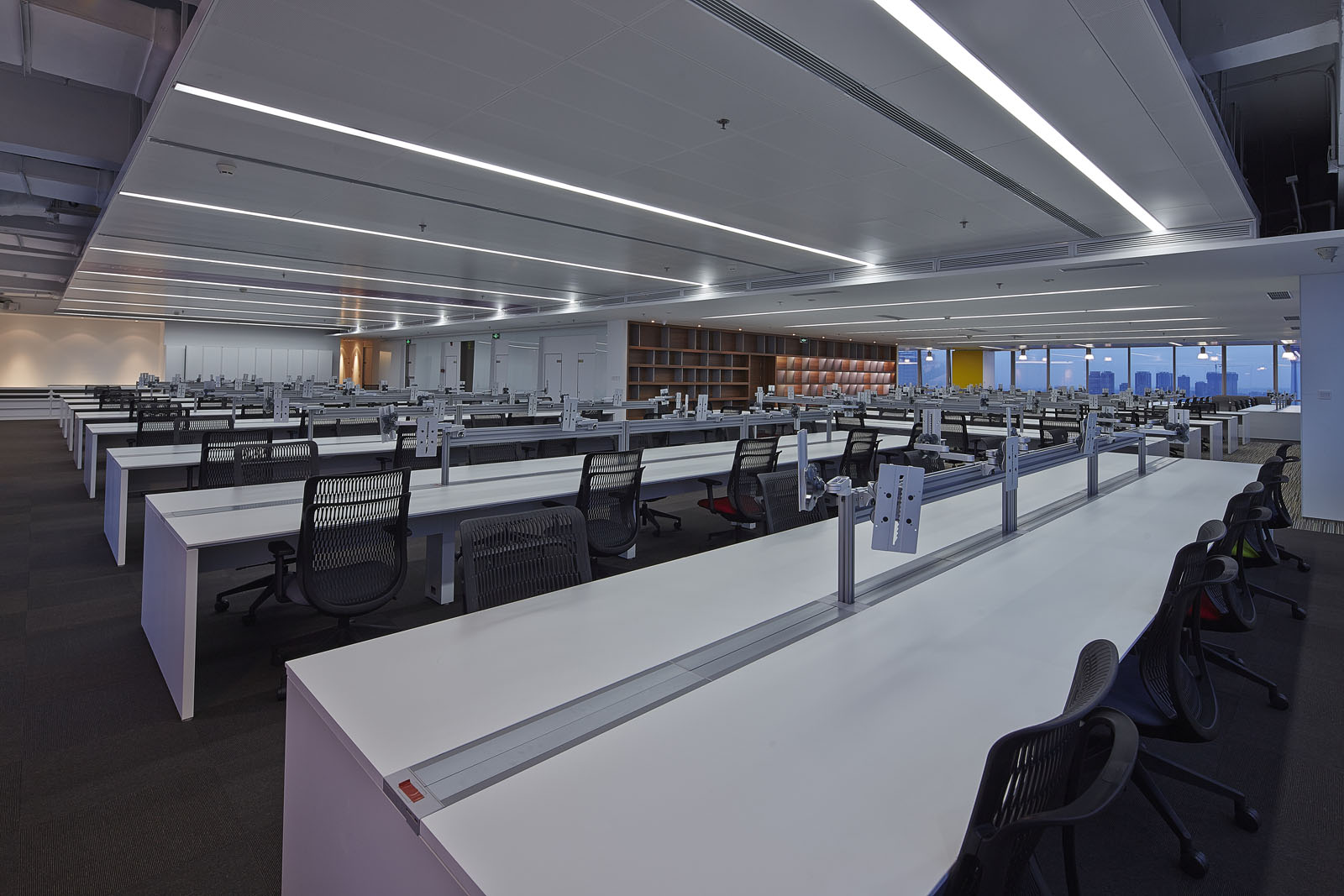 現(xiàn)代科技風辦公室裝修設計效果圖-第4張圖片-上海古都建筑設計集團