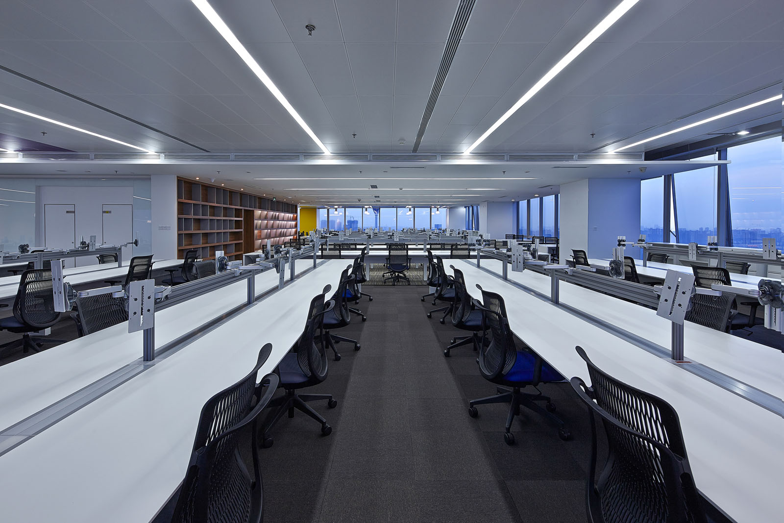 現(xiàn)代科技風辦公室裝修設計效果圖-第5張圖片-上海古都建筑設計集團