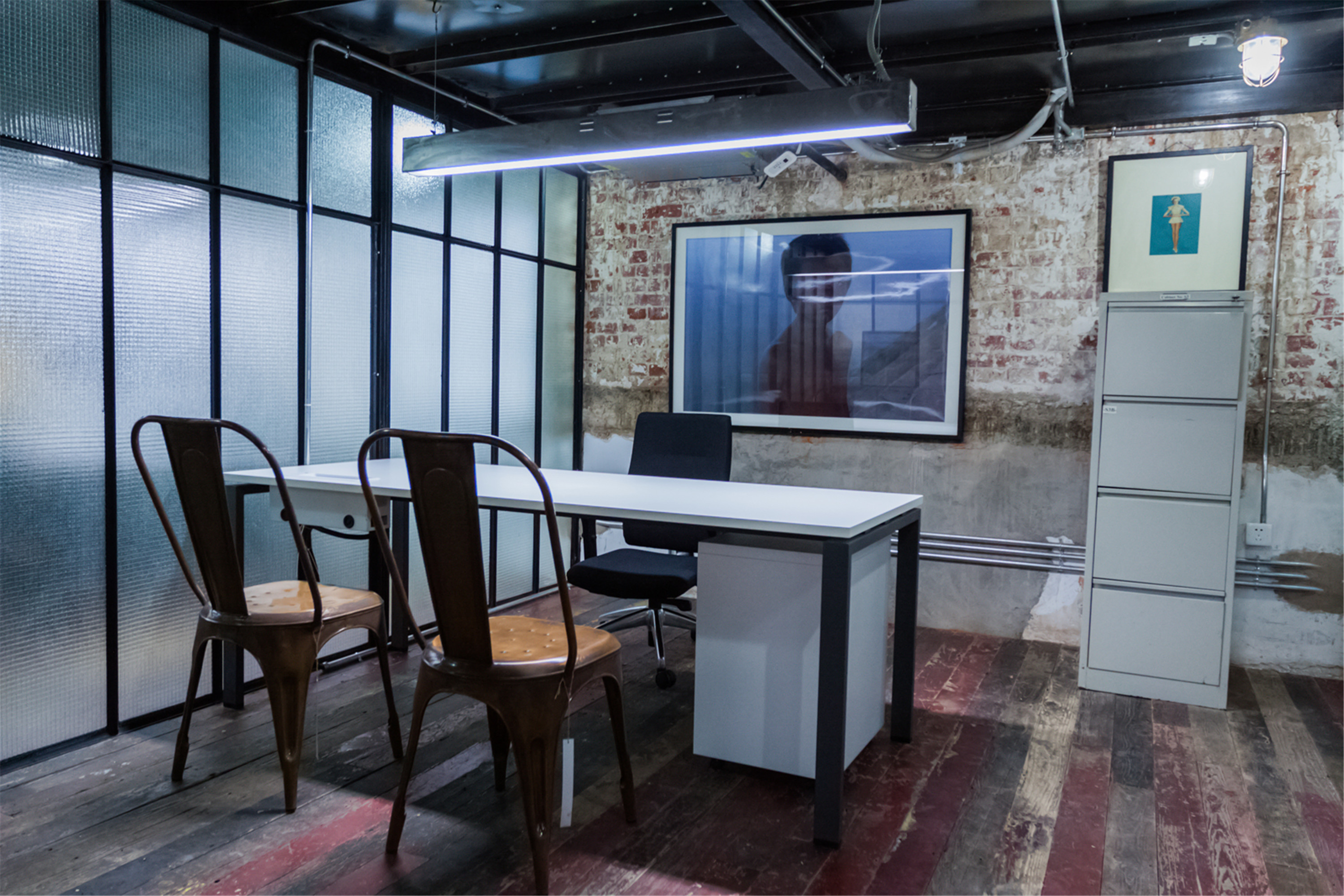 青浦區(qū)工業(yè)風(fēng)開闊辦公室裝修設(shè)計-第3張圖片-上海古都建筑設(shè)計集團