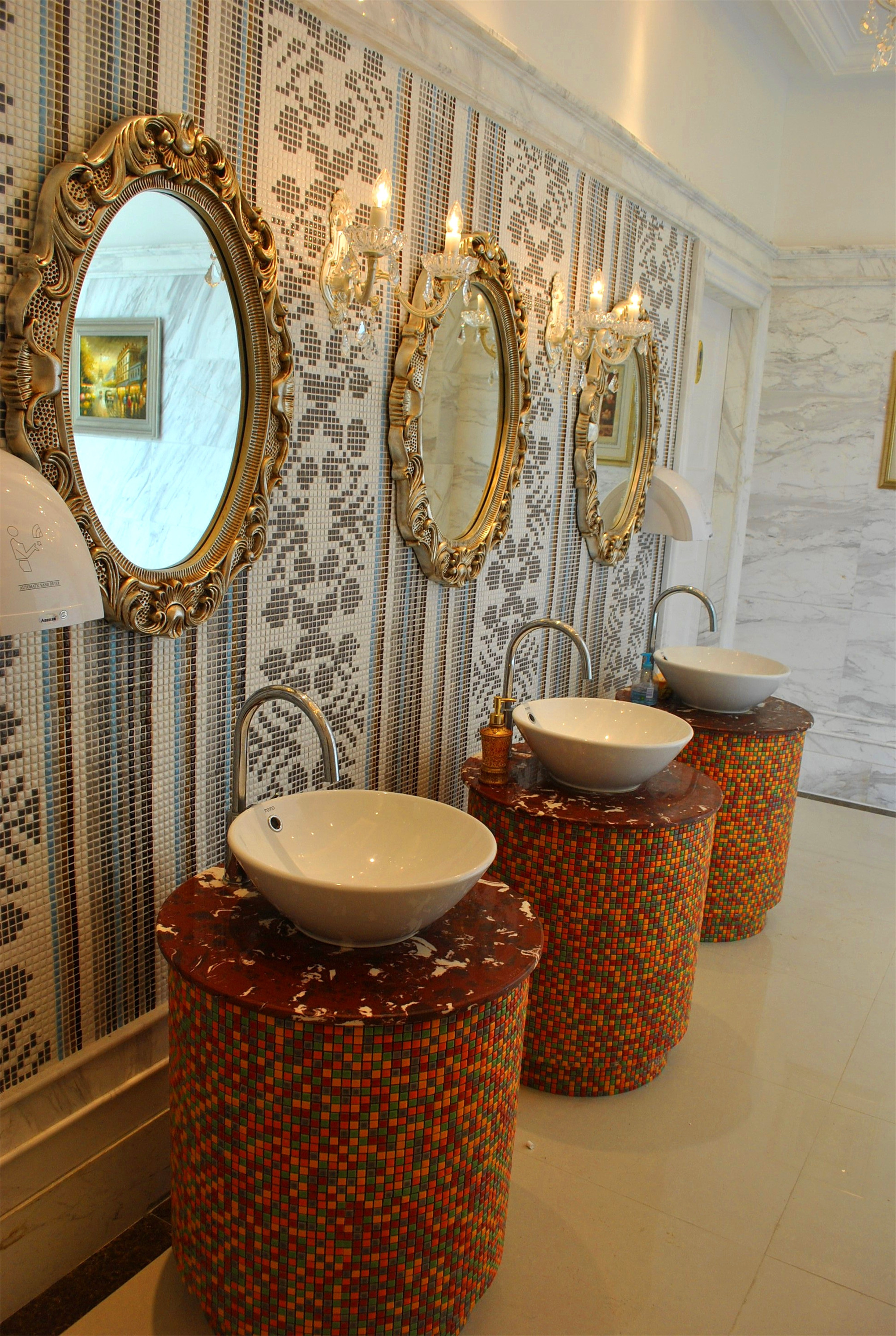 歐式時(shí)尚辦公室裝修設(shè)計(jì)-第4張圖片-上海古都建筑設(shè)計(jì)集團(tuán) 歐式時(shí)尚辦公室裝修設(shè)計(jì)-第4張圖片-上海古都建筑設(shè)計(jì)集團(tuán)