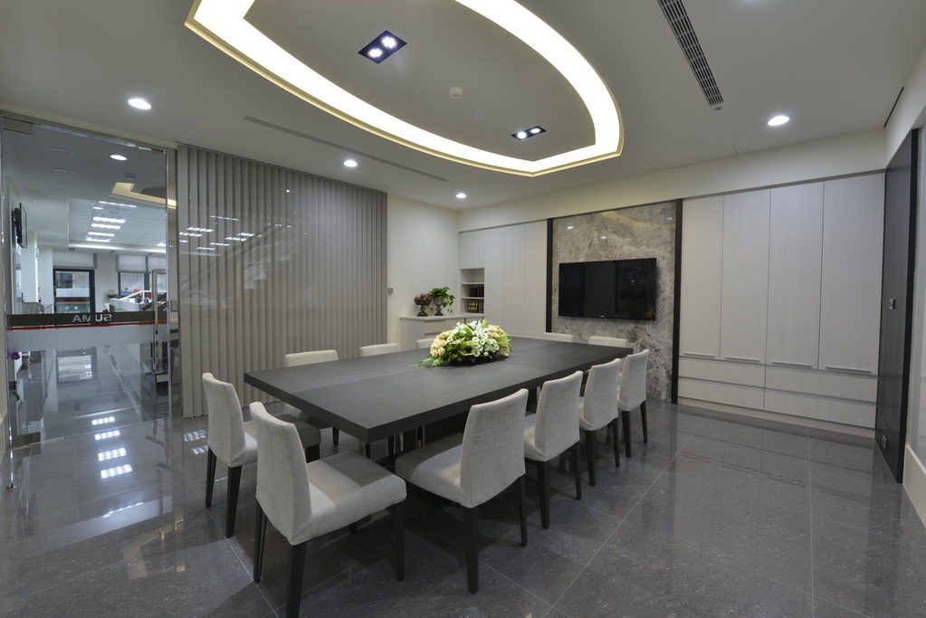 虹口區(qū)現(xiàn)代簡約風(fēng)格會議室裝修設(shè)計(jì)-第5張圖片-上海古都建筑設(shè)計(jì)集團(tuán)