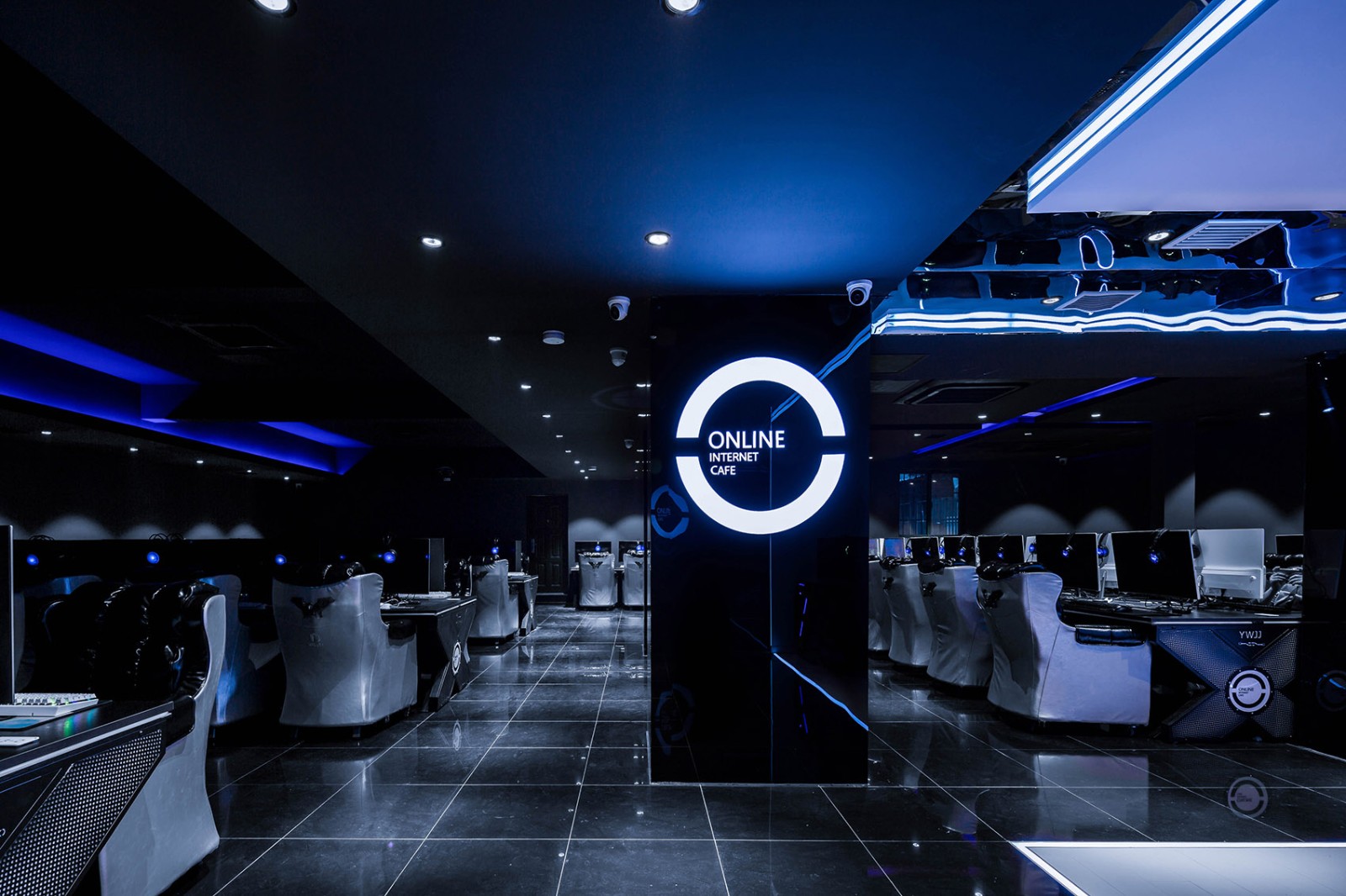 科技電競風(fēng)格網(wǎng)吧裝修設(shè)計(jì)-第4張圖片-上海古都建筑設(shè)計(jì)集團(tuán) 科技電競風(fēng)格網(wǎng)吧裝修設(shè)計(jì)-第4張圖片-上海古都建筑設(shè)計(jì)集團(tuán)