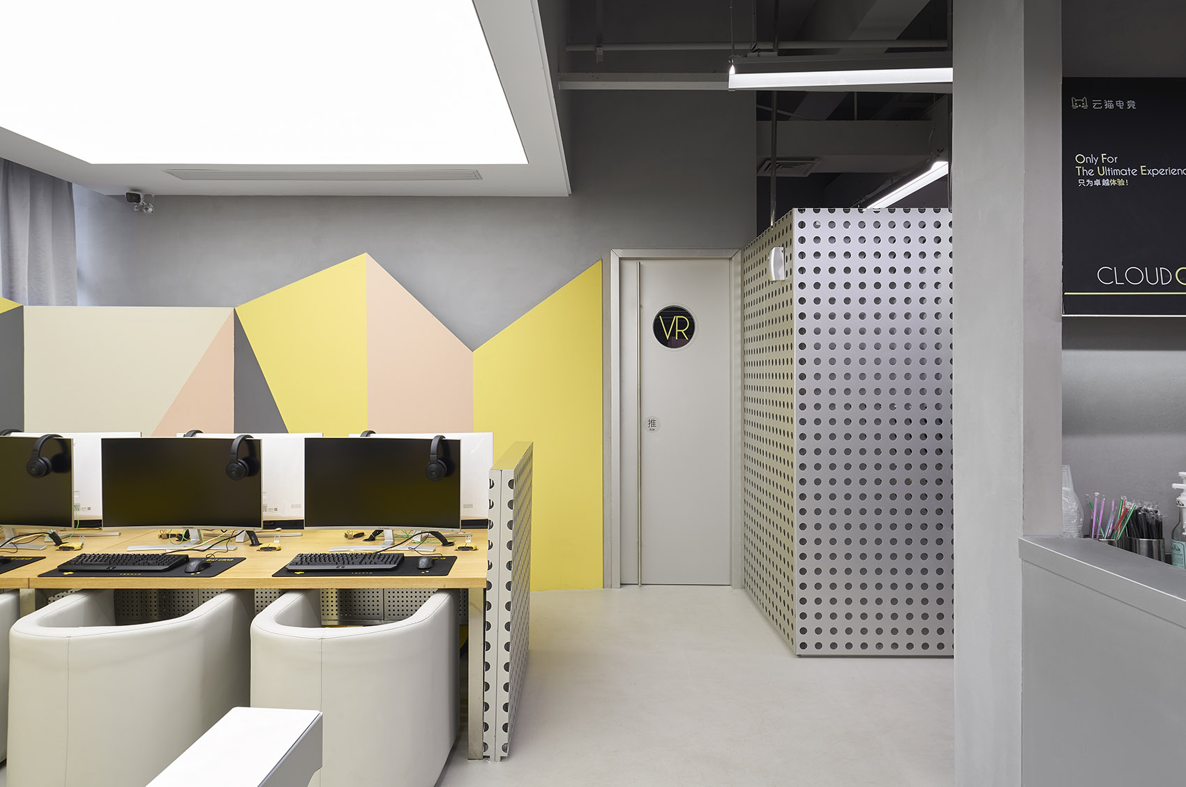 簡(jiǎn)約時(shí)尚風(fēng)格網(wǎng)吧裝修設(shè)計(jì)-第3張圖片-上海古都建筑設(shè)計(jì)集團(tuán) 簡(jiǎn)約時(shí)尚風(fēng)格網(wǎng)吧裝修設(shè)計(jì)-第3張圖片-上海古都建筑設(shè)計(jì)集團(tuán)