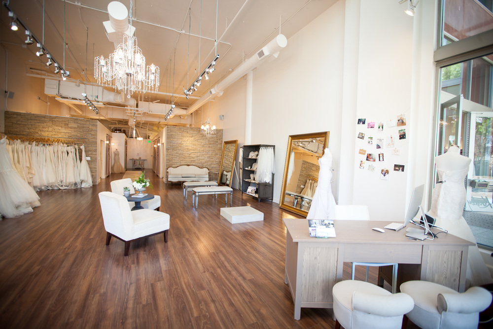 現(xiàn)代時尚婚紗店裝修設計-第3張圖片-上海古都建筑設計集團