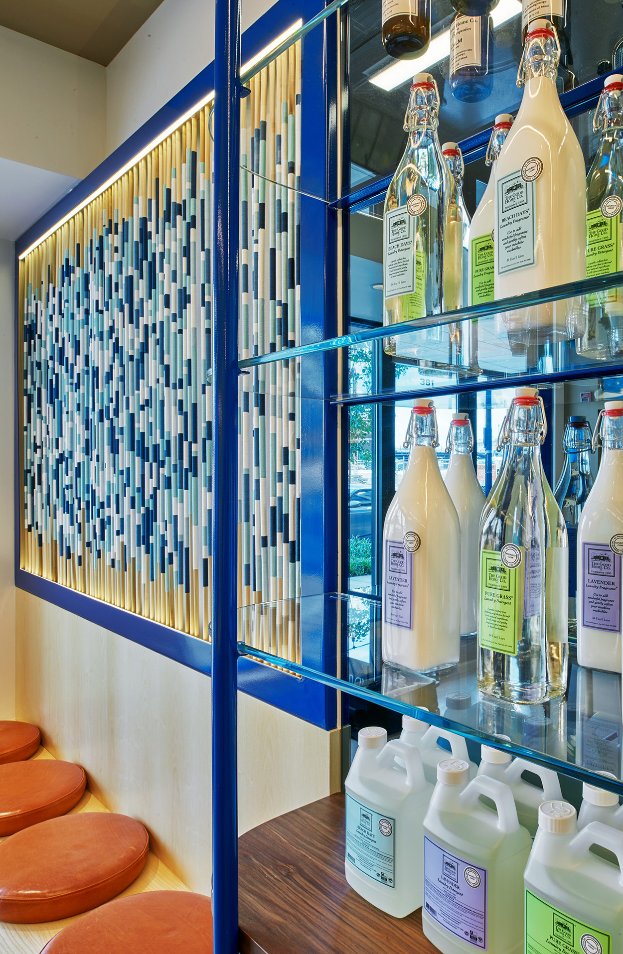 清新簡(jiǎn)約干洗店裝修設(shè)計(jì)-第5張圖片-上海古都建筑設(shè)計(jì)集團(tuán) 清新簡(jiǎn)約干洗店裝修設(shè)計(jì)-第5張圖片-上海古都建筑設(shè)計(jì)集團(tuán)