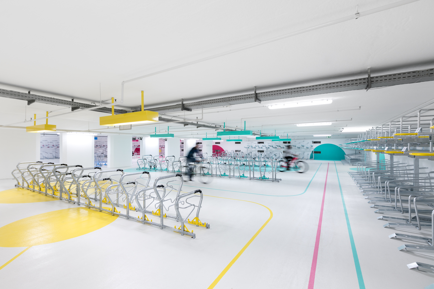 現(xiàn)代簡(jiǎn)約自行車(chē)停車(chē)場(chǎng)裝修設(shè)計(jì)-第1張圖片-上海古都建筑設(shè)計(jì)集團(tuán)