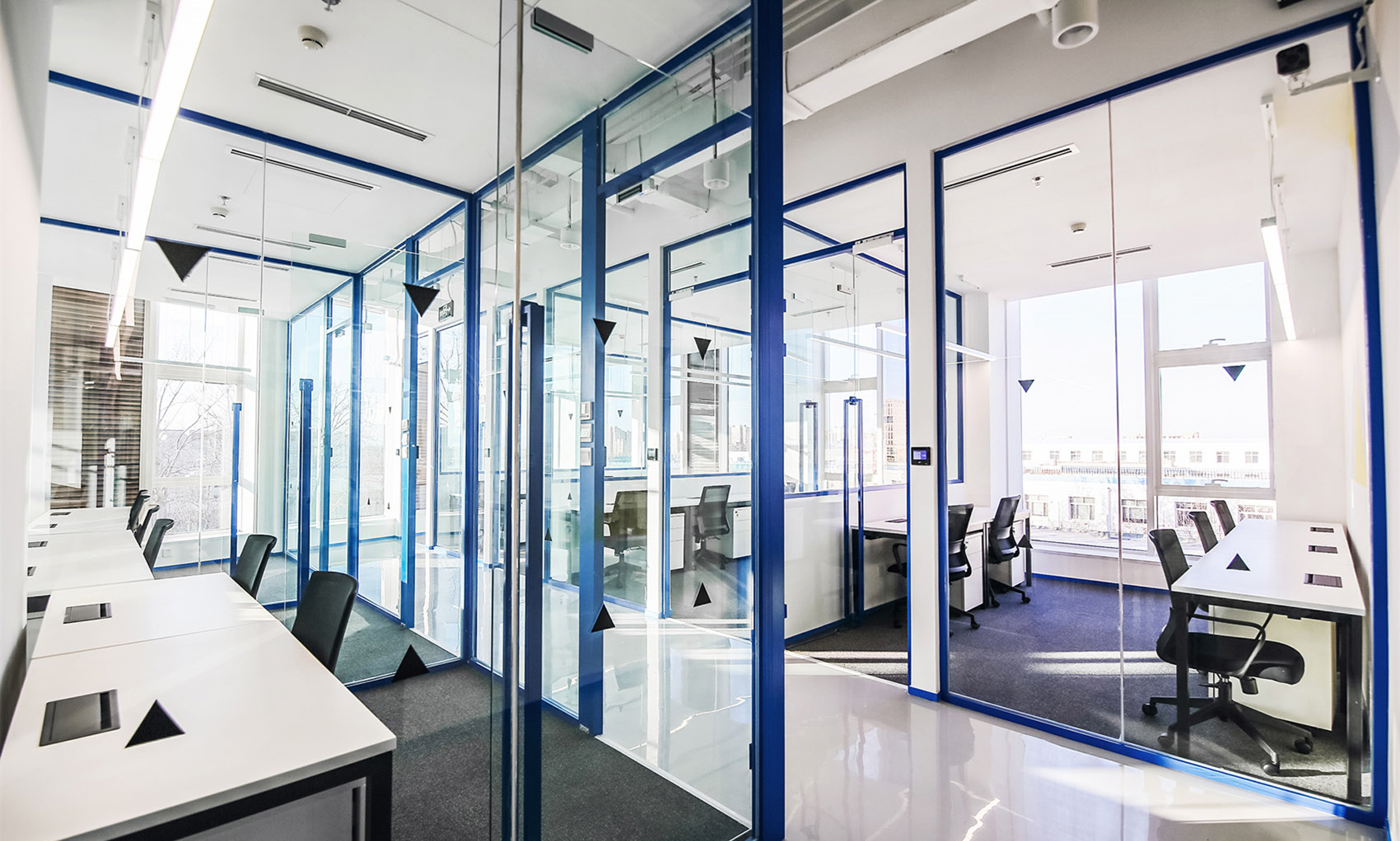 工業(yè)建筑風(fēng)格辦公室裝修設(shè)計(jì)-第3張圖片-上海古都建筑設(shè)計(jì)集團(tuán) 工業(yè)建筑風(fēng)格辦公室裝修設(shè)計(jì)-第3張圖片-上海古都建筑設(shè)計(jì)集團(tuán)